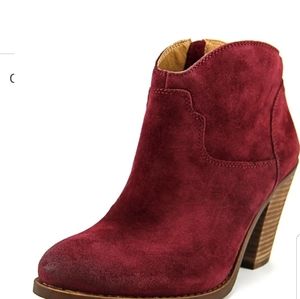 Best 25+ Deals for Maroon Boots | Poshmark